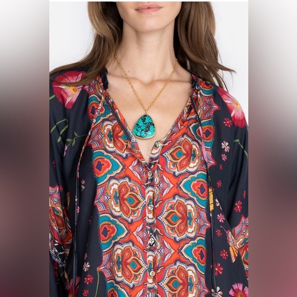 Johnny Was Lindero Scarlett silk blouse vibrant colorful
Boho free spirt XXS - Picture 11 of 11